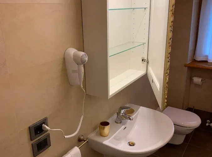 Vaccari 3* Garda (Verona)